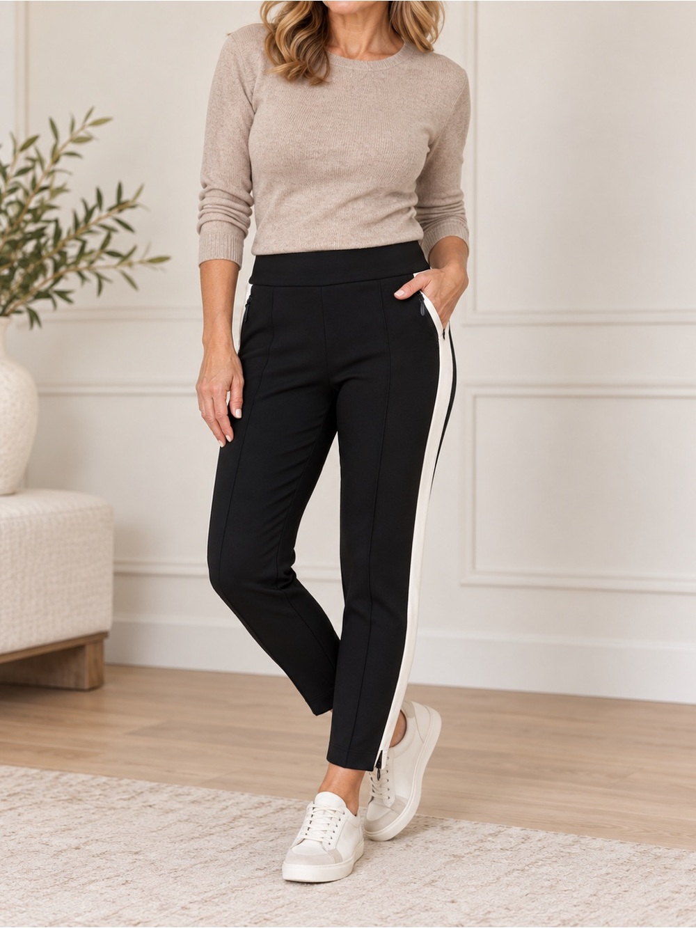 NWT Chico’s Zenergy Double Knit Contrast Ankle Pants 1R M Black White